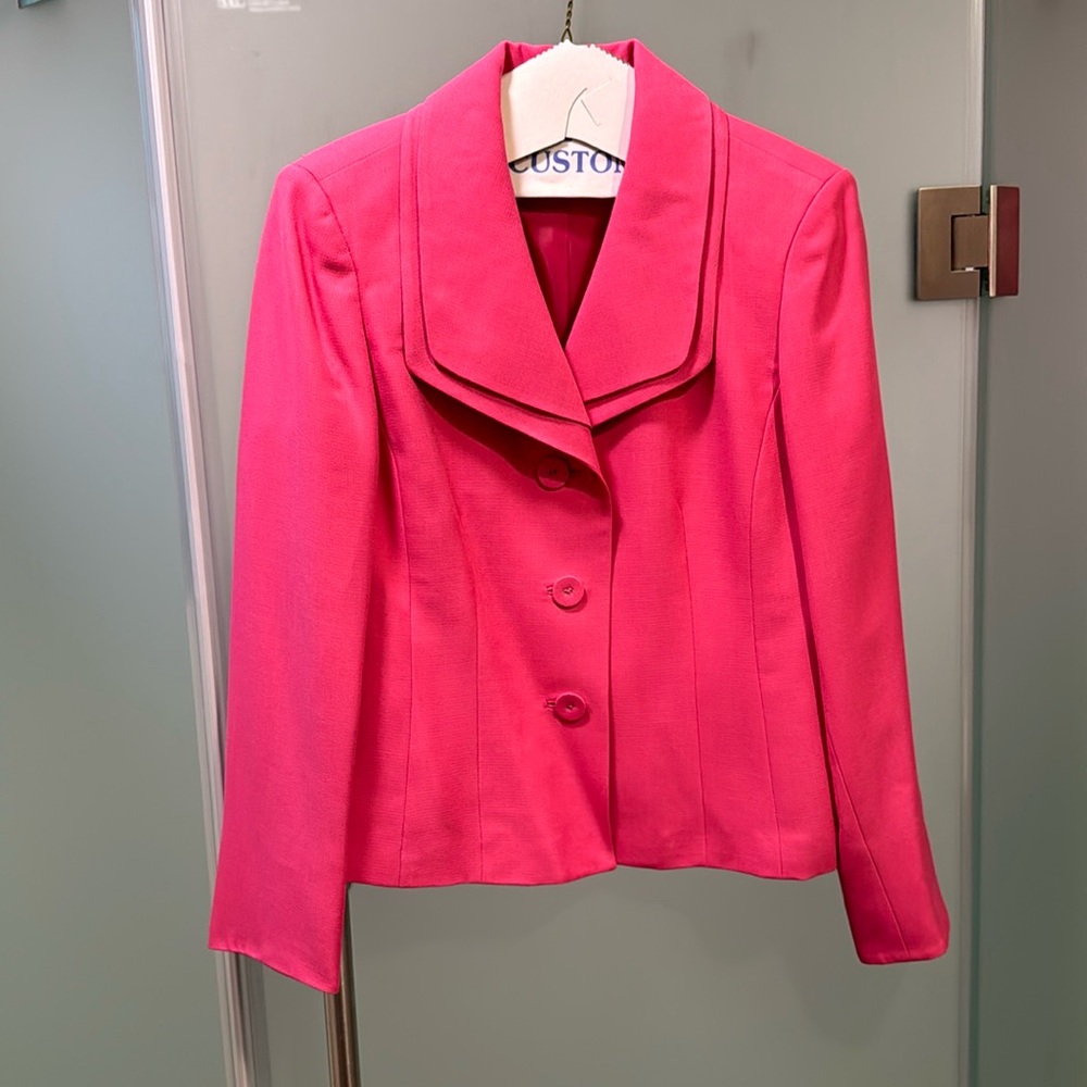 Kasper size 12 pink skirt and jacket set